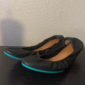 Black Tieks